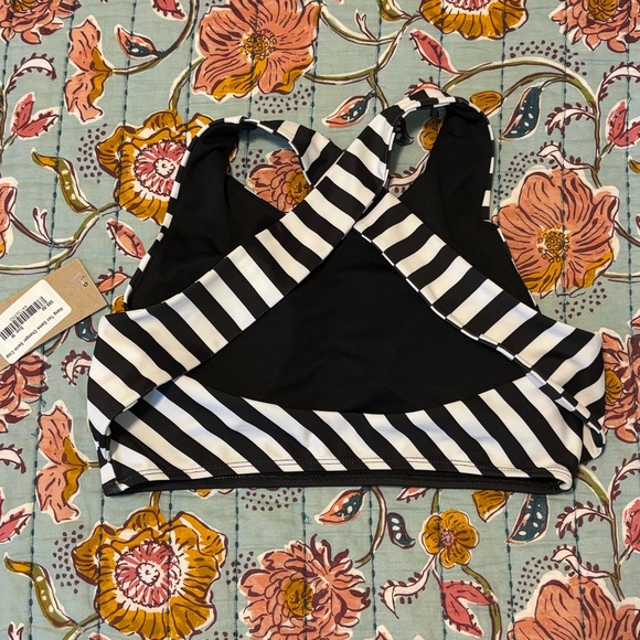 Albion Hang Ten Game Changer Swim Crop NWT size M - Picture 5 of 8